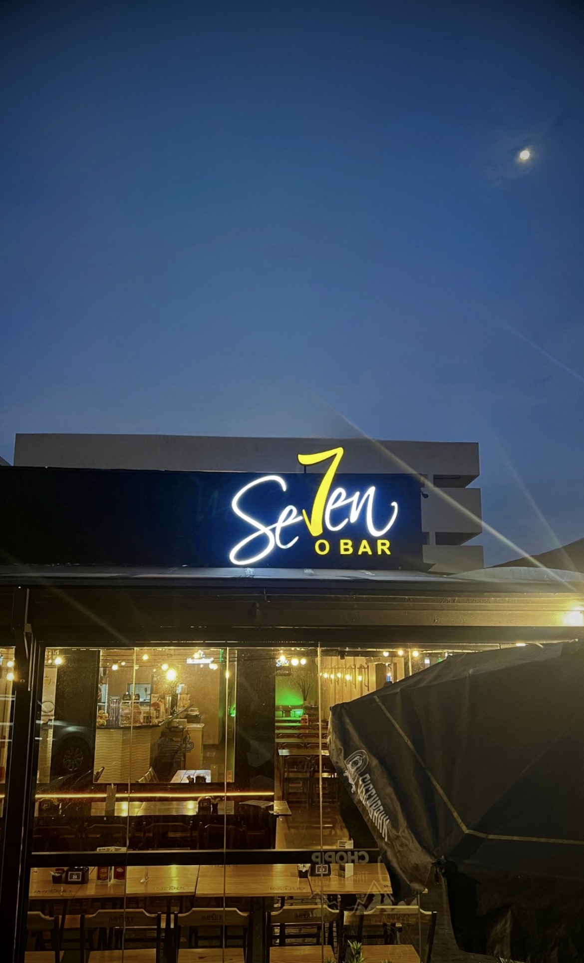 Seven o Bar